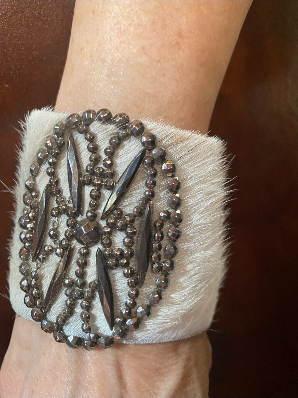 French Hardware | Artisan Cowhide Statement Cuff | Rococo-Inspired Elegance - Picture 1 of 8